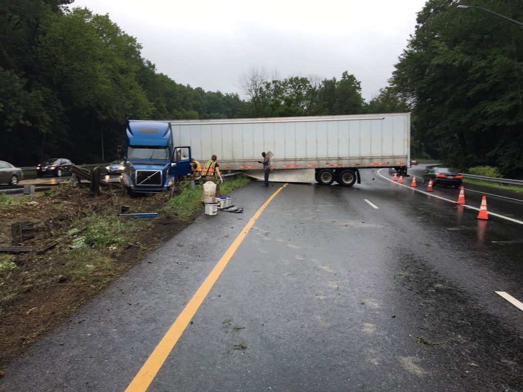The tractor-trailer on the Inner Loop of the Capital Beltway near Old Georgtown Road and Md. 355 was not hauling anything hazardous.  (Courtesy Montgomery County Fire/Pete Piringer)
