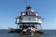 Glittering lighthouse lens to go on public display in Maryland