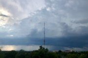 Gusty thunderstorms bring high winds to DC region Thursday