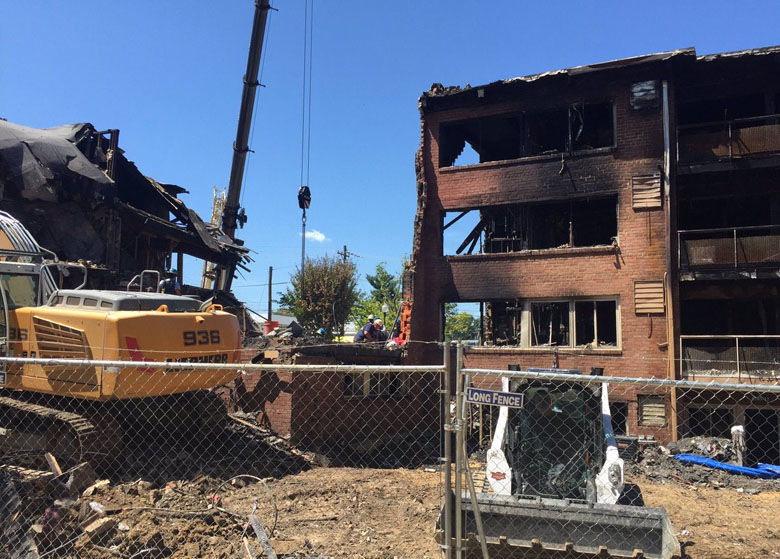  Arlington Apartment Explosion with Simple Decor