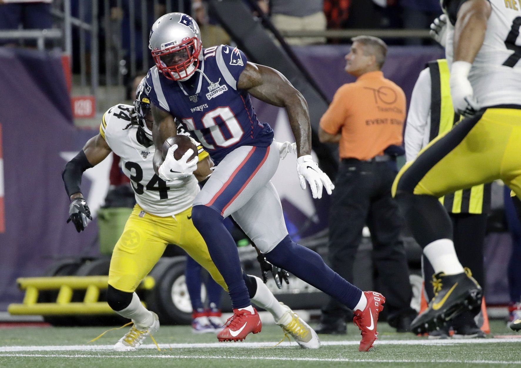 <p><b><i>Steelers 3</i></b><br />
<b><i>Patriots 33</i></b></p>
<p>Pittsburgh is now 1-6 at Gillette Stadium, so while losing to the Patriots may have been a foregone conclusion, failing to score a touchdown makes me worry that even though they&#8217;re finally free of drama, the Steelers may simply lack the playmakers to be the kind of team they thought they could be with Killer B&#8217;s.</p>
<p>Speaking of which … Antonio Brown joining the Patriots is just the kind of thing that makes me think 1) Brown&#8217;s meltdown was a calculated move to get to a contender and 2) I should have picked New England to win the Super Bowl. Is it too late to change <a href="https://wtop.com/gallery/nfl/2019-nfl-playoff-predictions/" target="_blank" rel="noopener">my pick</a>?</p>
