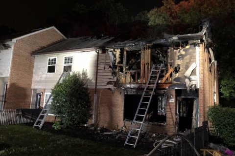 Fire engulfs Severn row house, displacing 15