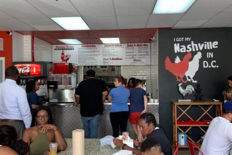 DC chicken restaurant sees business boon amid #chickenwars