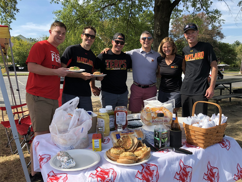 Terps fans tailgate