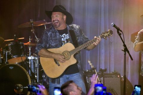 Garth Brooks to receive Library of Congress’ Gershwin Prize