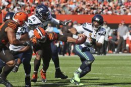 <p><b><i>Seahawks 32</i></b><br />
<b><i>Browns 28</i></b></p>
<p>Ohio-native Russell Wilson&#8217;s first game in Cleveland went a helluva lot better than any of the three Baker Mayfield has played there this season. The Browns are 2-4, including an 0-3 start at home, and it&#8217;s starting to look like this team is closer to <a href="https://riggosrag.com/2019/06/27/redskins-2000-super-team-not/" target="_blank" rel="noopener" data-saferedirecturl="https://www.google.com/url?q=https://riggosrag.com/2019/06/27/redskins-2000-super-team-not/&amp;source=gmail&amp;ust=1571101182805000&amp;usg=AFQjCNGCUPsk5Lz2IlxFnGsPkqs6MQycxA">the Fortune .500 Redskins</a> than anything resembling their preseason hype.</p>
