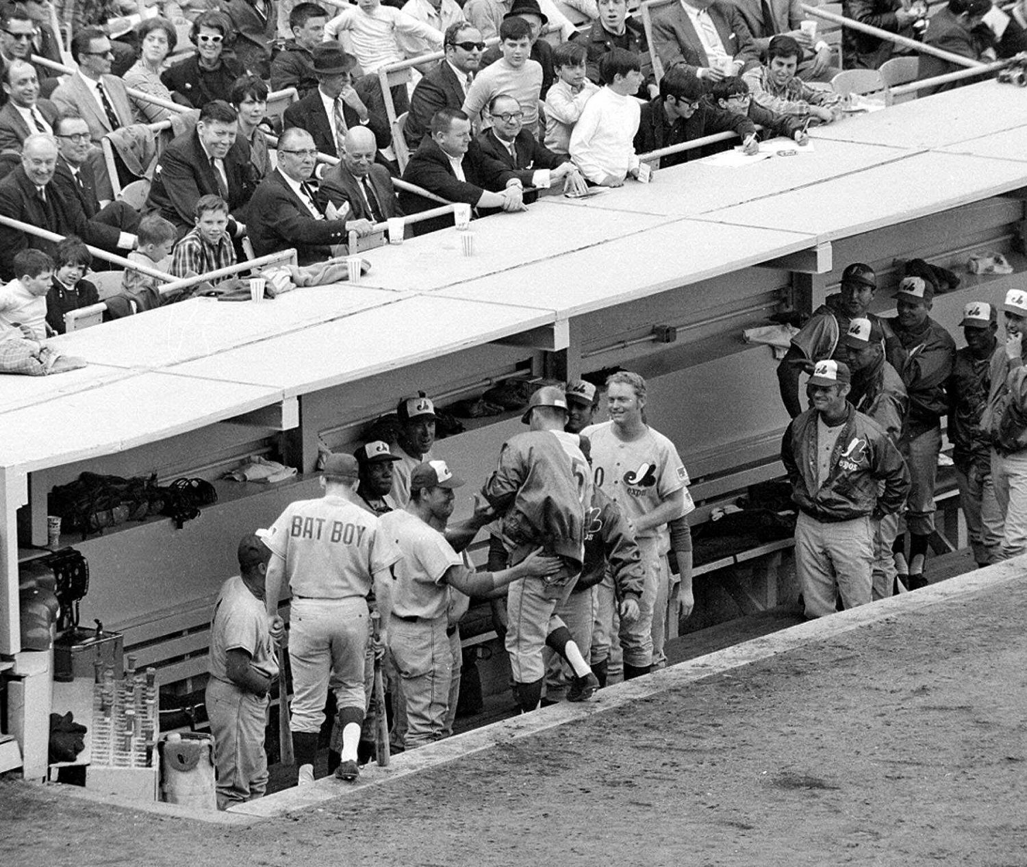 VIDEO: Montreal Expos First Game and First Home Opener, from 1969 - Baseball  Egg