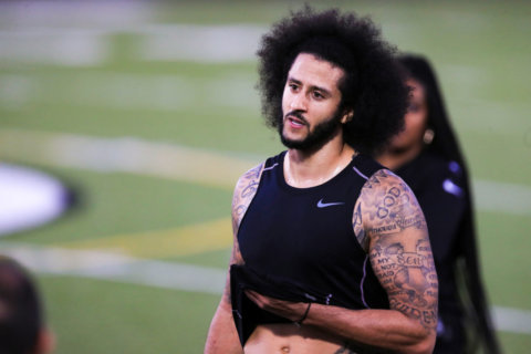 Column: With ludicrous workout, NFL, Colin Kaepernick both lose