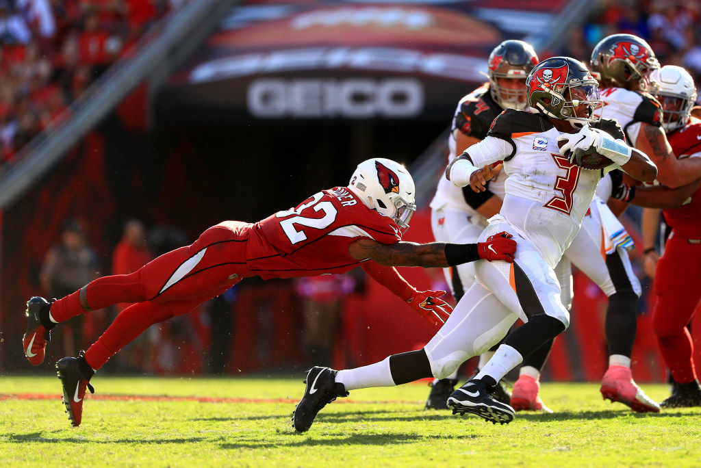 <p><b><i>Cardinals 27</i></b><br />
<b><i>Bucs 30</i></b></p>
<p>The Bucs defense ended Kyler Murray&#8217;s NFL rookie record streak of 211 straight passes without a pick and the run game was solid … but Jameis Winston reiterated why he&#8217;s never to be trusted in fantasy football.</p>
