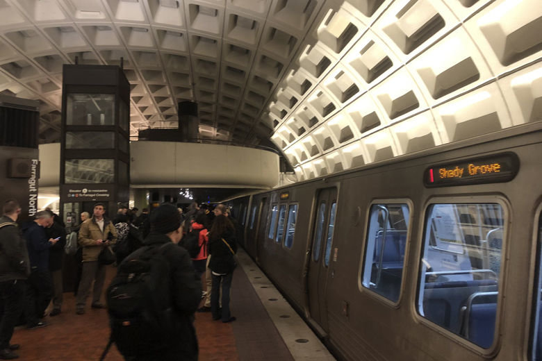 地铁乘客应准备好在华盛顿特区市中心维修红线的一部分