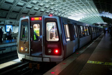 UNITED STATES - SEPTEMBER 27: A WMATA Metro Red Line Metro train pulls into Metro Center in Washington on Tuesday, Sept. 27, 2016. (Photo By Bill Clark/CQ Roll Call)