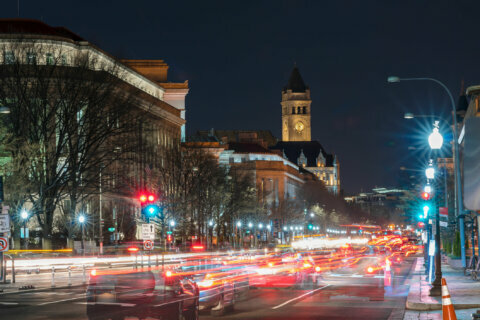 DC nightlife, economy feel sting of limited late-night Metro service, study reveals