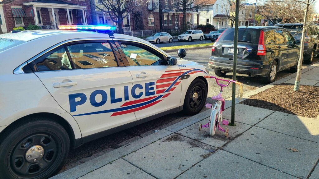 Teen shoots teen in Southeast, DC police say