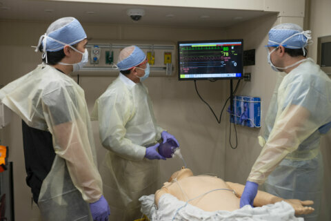 DC-area doctors prepare for coronavirus surge at ICU boot camp