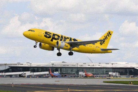 Spirit, American cancel number of flights at DC-area airports