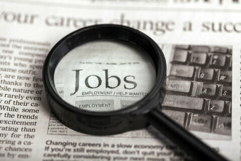 New unemployment claims in Virginia rise for 9th straight week