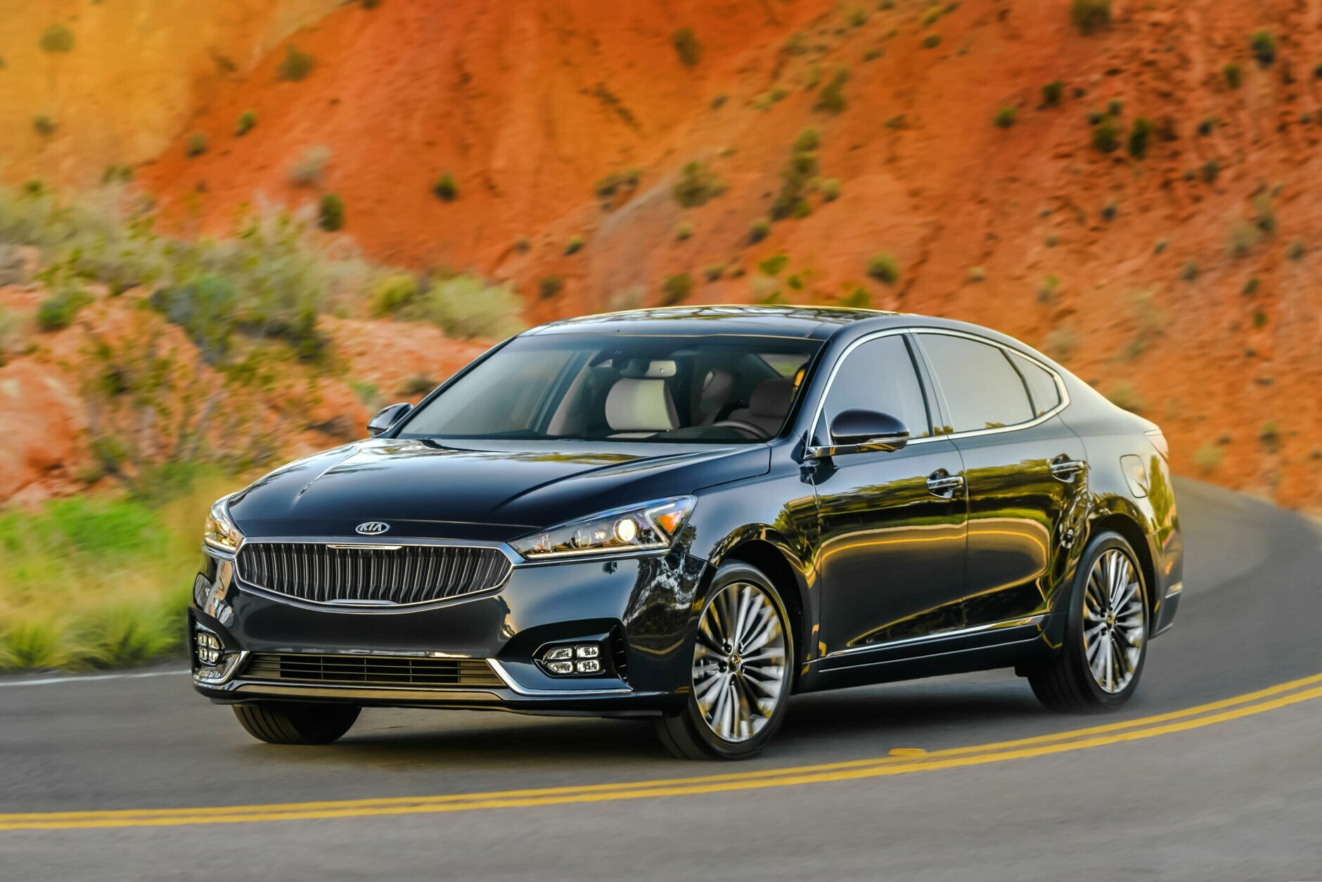 <p><strong>Best large used car for teens:</strong> The 2017 Kia Cadenza</p>
