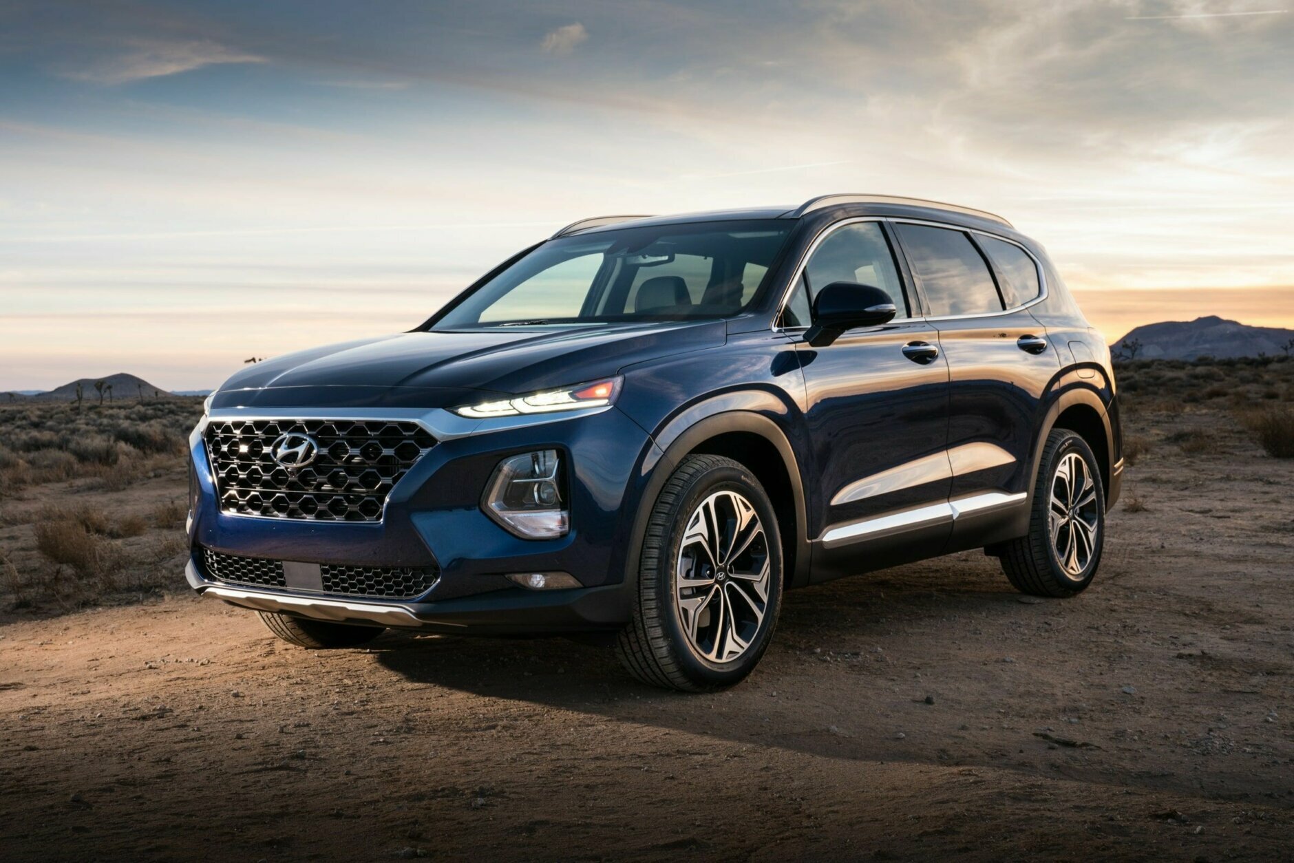 <p><strong>Best SUV for teens $35,000 to $40,000:</strong> The Hyundai Santa Fe</p>

