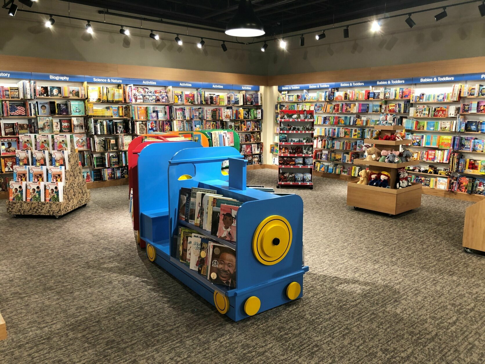 Barnes Noble s Relocated Rockville Store Opens Wednesday WTOP News