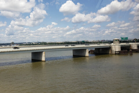 Loudoun Co. board chair suggests funding new Potomac bridge over Legion