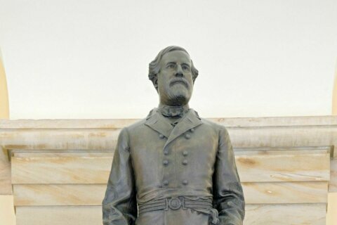 Va. museum agrees to take Lee statue after removal from US Capitol