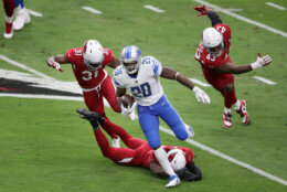 <p><b><i>Lions 26</i></b><br />
<b><i>Cardinals 23</i></b></p>
<p>Detroit snapped an 11-game losing streak and Arizona was on the wrong side of the upset of the week. The Lions still owe Jim Caldwell an apology.</p>
