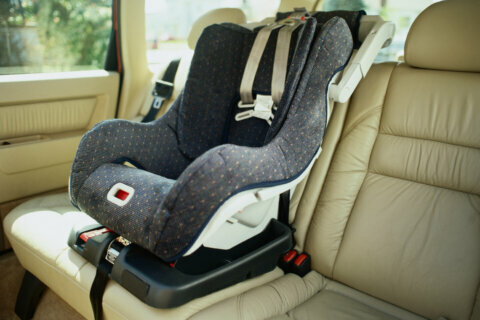 Common mistakes parents make with baby car seats