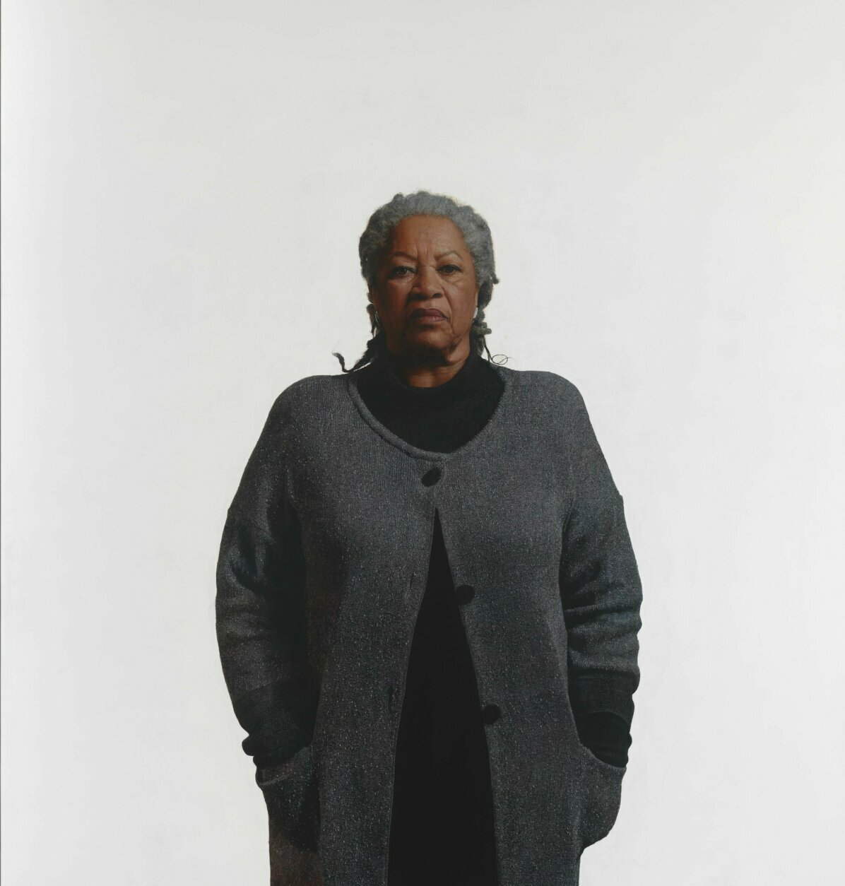 <p>This oil-on-canvas portrait of Toni Morrison was painted by Robert McCurdy in 2006.</p>
