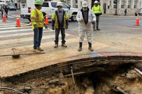 Crews fix busted water main in Georgetown