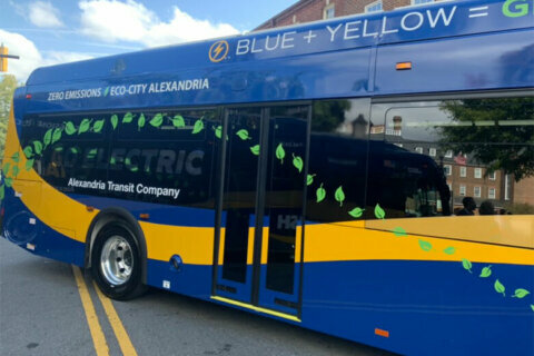 Alexandria’s DASH adds electric buses to fleet