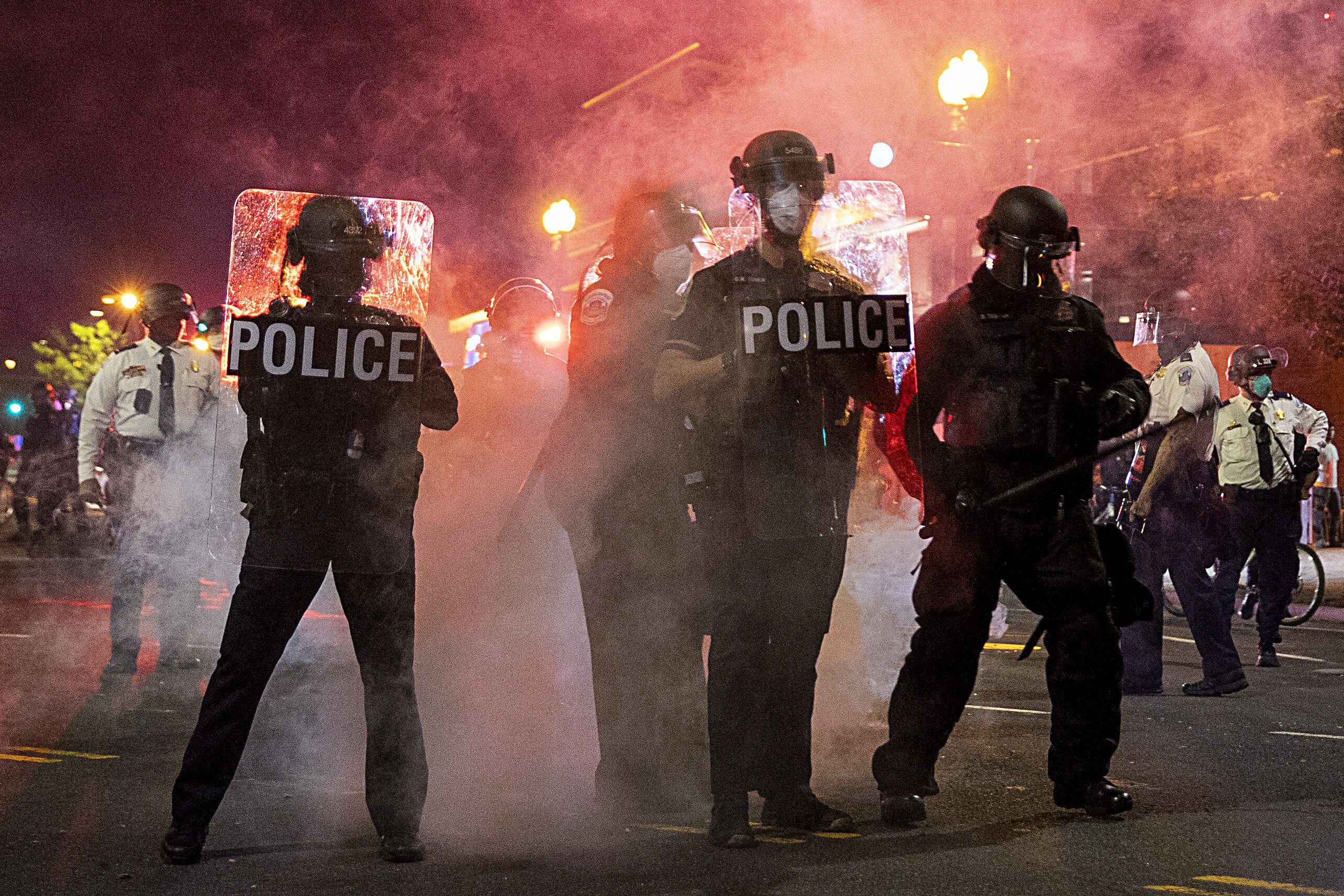 Dc Sees 2nd Night Of Protests Over Fatal Moped Chase Wtop News 