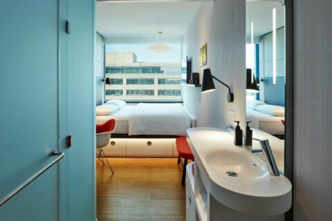 New DC hotel CitizenM offers small rooms, big beds, mood lighting
