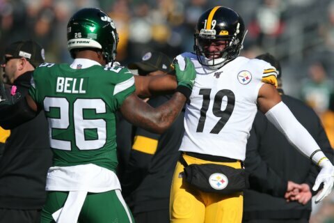 Jets RB Le’Veon Bell reportedly wants a trade, could a reunion in Pittsburgh be an option?