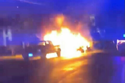 Off-duty Manassas Park cop pulls unconscious driver from burning car