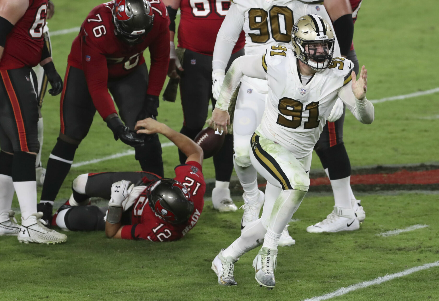 <p><em><strong>Saints 38</strong></em><br />
<em><strong>Bucs 3</strong></em></p>
<p>I certainly didn&#8217;t see this coming. Drew Brees snatching the all-time passing touchdown record back from Tom Brady in his own house was the nicest thing that happened — Brady&#8217;s new toy (Antonio Brown) was a non-factor in his Bucs debut, the GOAT was battered and beaten en route to the worst loss of his career and the first time in his career he was swept at the hands of a division opponent. This ain&#8217;t the AFC East, Tommy. Don&#8217;t be surprised if Carolina reminds him of that next week, too.</p>

