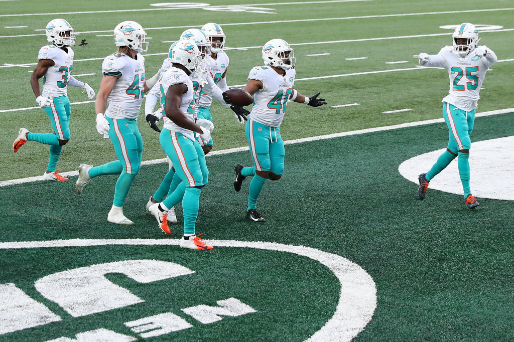<p><strong>Dolphins 20</strong><br />
<strong>Jets 3</strong></p>
<p>No Tua, no problem.</p>
<p>Of course, no one has a problem playing the Jets. This was the 14th double-digit loss under Adam Gase, and likely not the last before his inevitable firing.</p>
