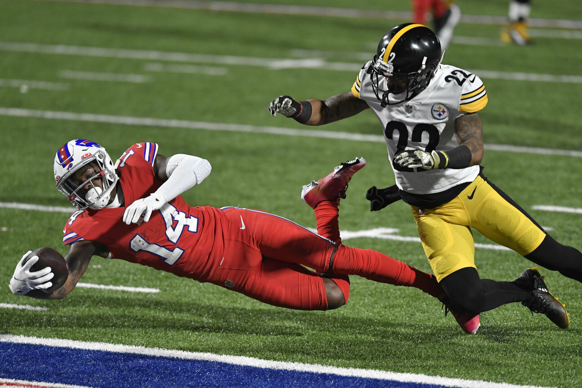 <p><b><i>Steelers 15</i></b><br />
<b><i>Bills 26</i></b></p>
<p>Man, Pittsburgh is plummeting. The Steelers are the fifth team in NFL history to suffer back-to-back losses after an 11-0 start. Quarterback <a href="https://www.cbssports.com/nfl/news/concern-mounting-within-steelers-organization-about-ben-roethlisberger-knee-injury/" target="_blank" rel="noopener">Big Ben is hurting</a> and even if he were healthy, his receivers still have a wicked case of the dropsies. Pittsburgh better pull it together or else face the prospect of spending Week 17 in Cleveland having to fight for a division title they should already have just about wrapped up.</p>
<p>But give it up for first place Buffalo. Former Maryland Terp Stefon Diggs is the first player to tally 100 catches this season and has already set a career high with over 1,100 receiving yards, providing a reliable target for <a href="https://profootballtalk.nbcsports.com/2020/12/09/josh-allen-passes-russell-wilson-in-mvp-odds/" target="_blank" rel="noopener">low-key MVP candidate Josh Allen</a>. Diggs and the Bills, not the Steelers, are the biggest threat to Kansas City&#8217;s crown. Speaking of DMV high school stars &#8230;</p>
