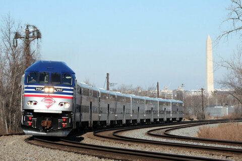 Virginia Railway Express returns to full service