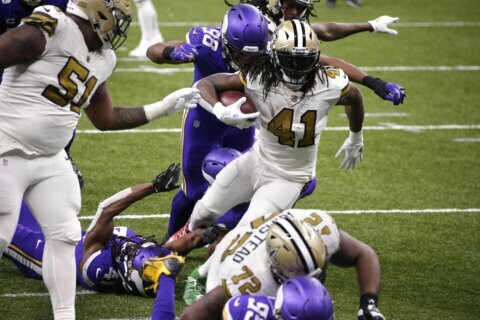 Kamara’s 6 TDs tie NFL record; Saints beat Vikings 52-33