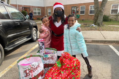 State’s attorney delivers holiday cheer to families in Prince George’s Co.