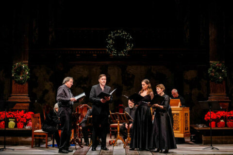 Folger Shakespeare Library hosts Christmas consort on Capitol Hill