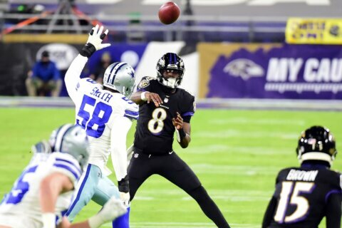 Lamar Jackson returns for Ravens after bout with coronavirus in 34-17 win