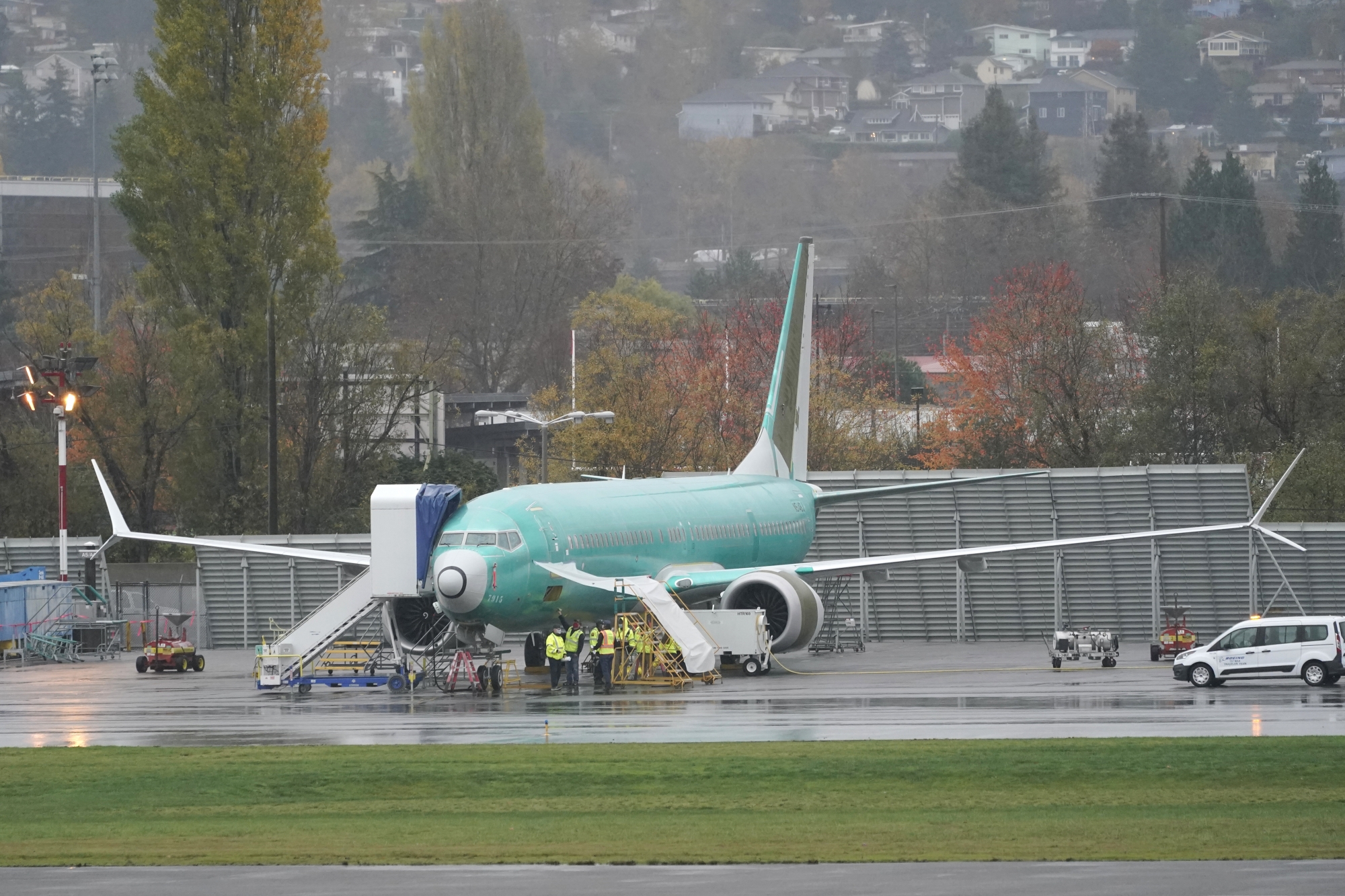Boeing deliveries drop despite 737 Max’s return to flight - WTOP News