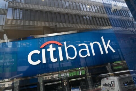 Citigroup 4Q profit down 7%, revenue drops by 10%