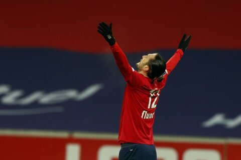 Victory keeps Lille top ahead of Lyon and PSG, who also win