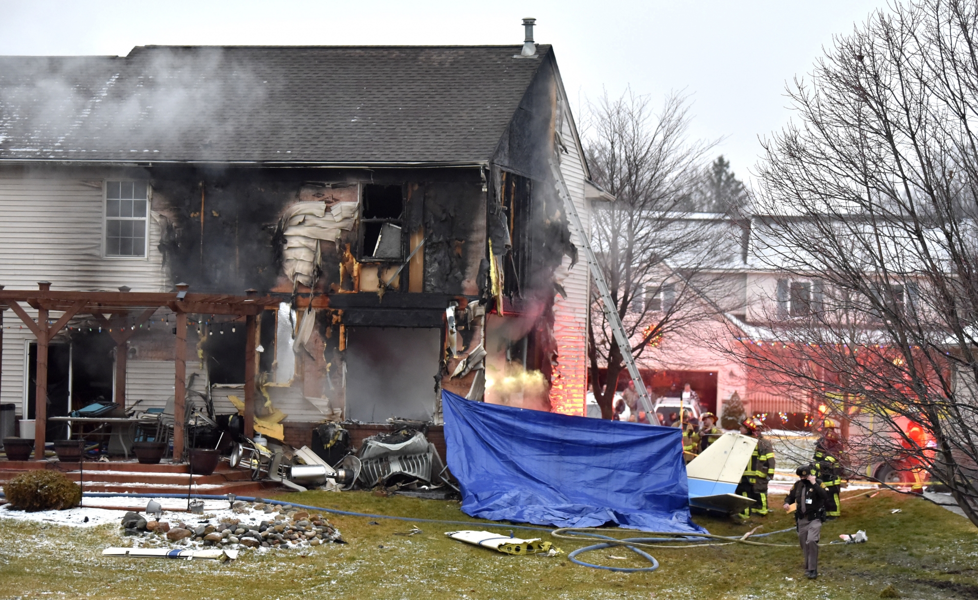 businessman-and-family-die-when-plane-hits-michigan-house-wtop-news