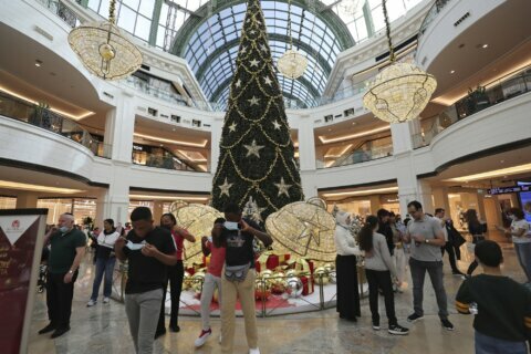 Kimberly Palmer: 5 ways to save this holiday shopping season