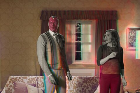 Review: ‘WandaVision’ drops Marvel superhero lovers into ’60s-style sitcom