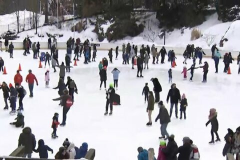 NYC to allow Central Park ice rinks to stay open for rest of season