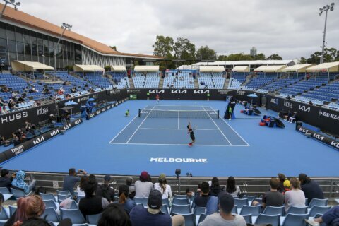 Fans are in, but crowd numbers are thin at Australian Open